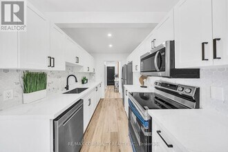 733 Lublin Ave in Pickering, ON - Building Photo - Building Photo