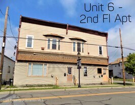 513 Washington Ave in Jermyn, PA - Building Photo