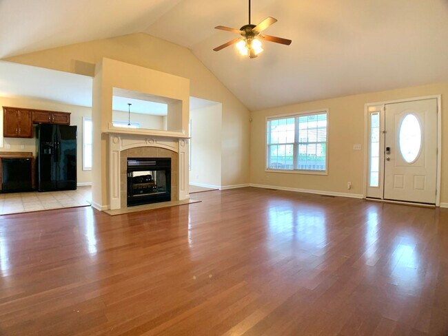 3756 N Jot Dr in Clarksville, TN - Building Photo - Building Photo