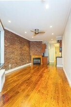 309 W 97th St in New York, NY - Building Photo - Building Photo
