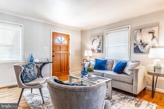 2122 Arlington Terrace in Alexandria, VA - Building Photo - Building Photo