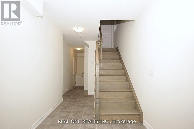 11 Gothenburg Ln in Markham, ON - Building Photo - Building Photo