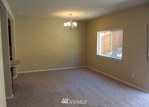 623 Rivenhurst St in Bremerton, WA - Building Photo - Building Photo