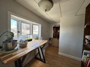 32 Oak Island Rd in Revere, MA - Building Photo - Building Photo