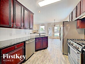 3001 Wren Ln in Midlothian, TX - Foto de edificio - Building Photo