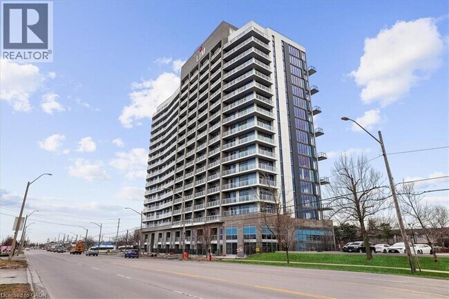 2782 Barton St E in Hamilton, ON - Building Photo - Building Photo