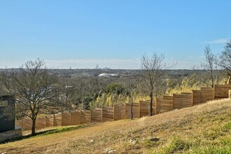 5210 Rogers Ln in Austin, TX - Building Photo - Building Photo