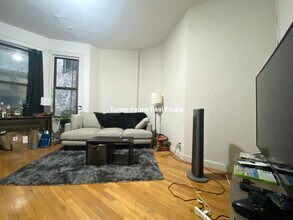 384 Commonwealth Ave, Unit 32 in Boston, MA - Foto de edificio - Building Photo