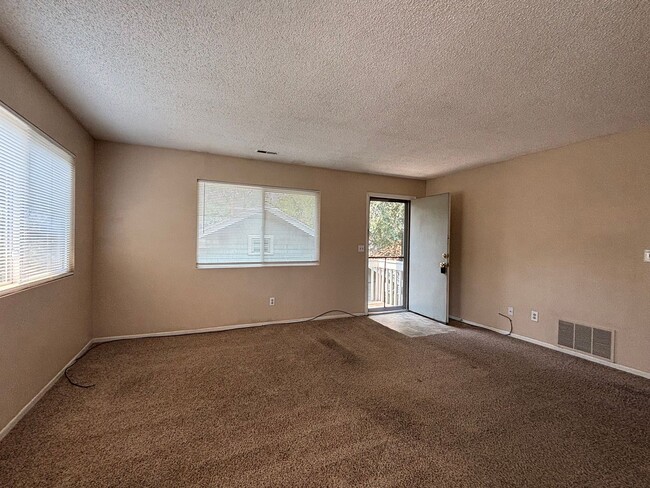 405 Bonfoy Ave in Colorado Springs, CO - Building Photo - Building Photo