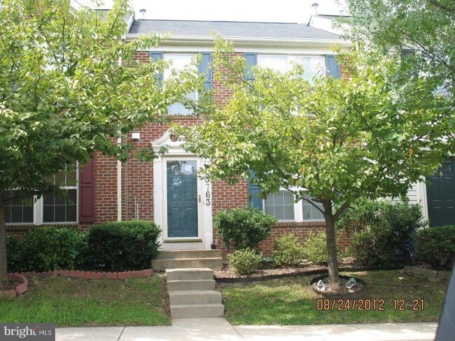 property at 13763 Palmetto Cir