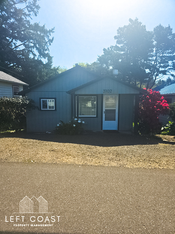 3102 SW Coast Ave in Lincoln City, OR - Building Photo - Building Photo