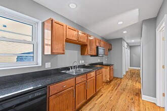 3717 S Hermitage Ave in Chicago, IL - Building Photo - Building Photo