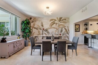 13636 Deering Bay Dr in Coral Gables, FL - Building Photo - Building Photo