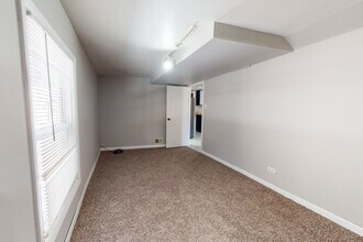 4737 N Harding Ave, Unit #1 in Chicago, IL - Building Photo - Building Photo