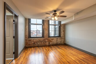 The Lofts on Jefferson in Toledo, OH - Building Photo - Interior Photo