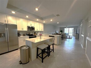 14221 Heritage Landing Blvd in Punta Gorda, FL - Building Photo - Building Photo