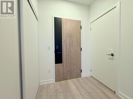 1007 The Queensway in Toronto, ON - Building Photo