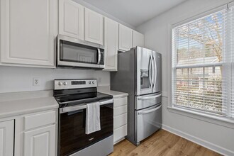 8606 London Park Ct in Raleigh, NC - Building Photo - Building Photo