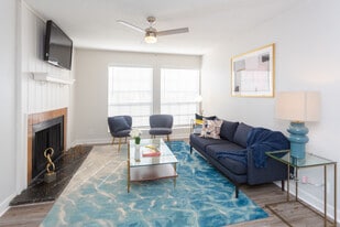 The Woodlands Apartment Homes in Odessa, TX - Building Photo