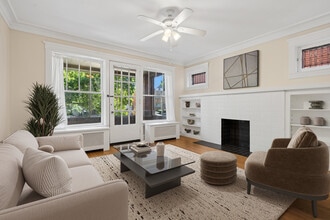 323 Wisconsin Ave in Oak Park, IL - Building Photo - Building Photo