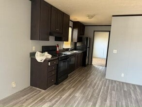 242 Bunting Ln in Madison, WI - Building Photo - Building Photo