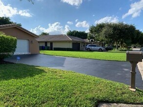 3188 NW 114th Ave in Coral Springs, FL - Building Photo - Building Photo