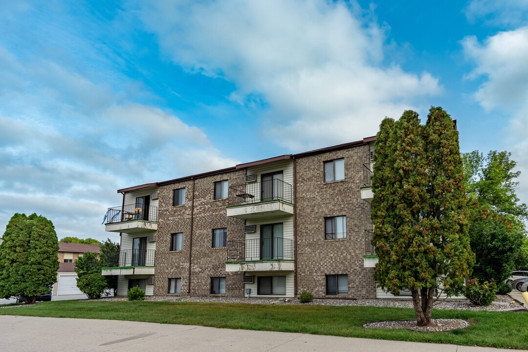 Hawthorn in Fargo, ND - Foto de edificio