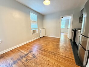 623-25 Pine St in Philadelphia, PA - Building Photo - Building Photo