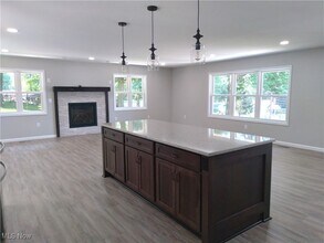5203 Woodruff St NW in Dover, OH - Building Photo - Building Photo