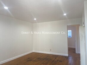 230 E Hullett St-Unit -#07 in Long Beach, CA - Building Photo - Building Photo