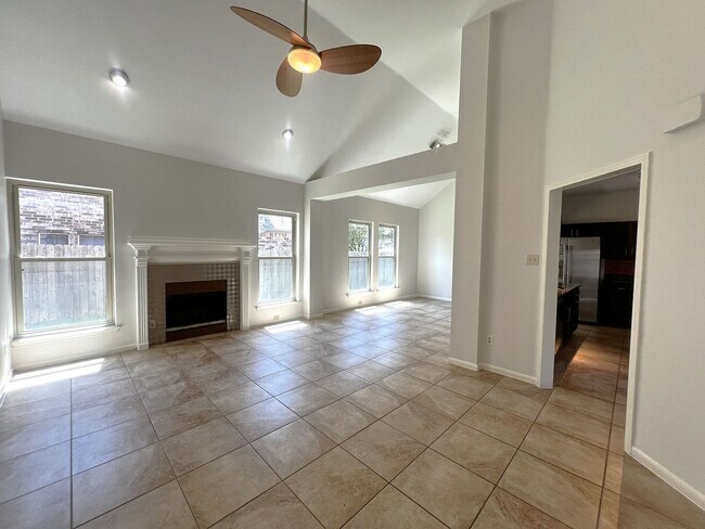 6603 Carisbrooke Ln in Austin, TX - Building Photo - Building Photo