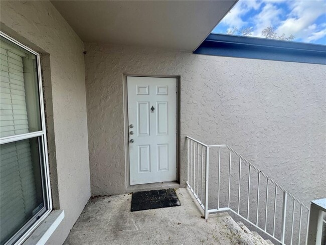 115 Picardy Villa Cir in Brandon, FL - Building Photo - Building Photo