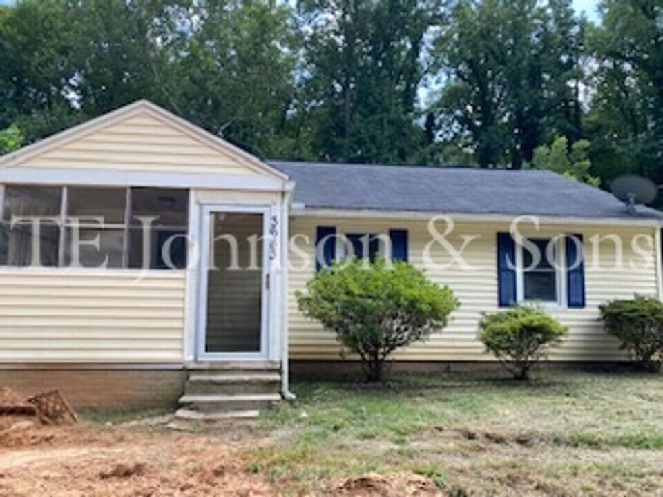 3683 Yale Ave in Winston-Salem, NC - Building Photo