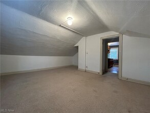 1462 Maple Rd, Unit 3 in Cleveland Heights, OH - Building Photo - Building Photo