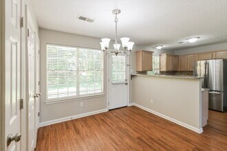 9296 Brooks Dr in Olive Branch, MS - Building Photo - Building Photo