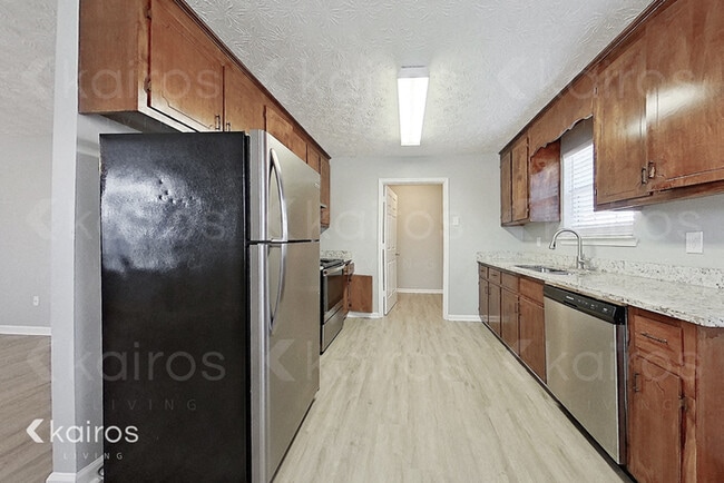 200 Deer Pkwy in Athens, GA - Building Photo - Building Photo