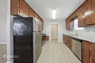 200 Deer Pkwy in Athens, GA - Building Photo - Building Photo