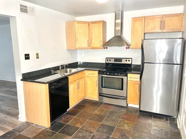 1007 W Nine Mile Road Henrico, VA 23075 in Highland Springs, VA - Building Photo - Building Photo