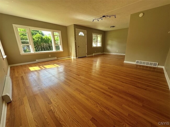 311 Hartford Pl in Utica, NY - Building Photo - Building Photo