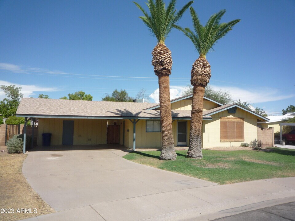1815 N Daffodil St in Tempe, AZ - Building Photo