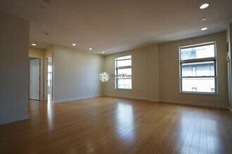 601 Albany St in Boston, MA - Building Photo - Building Photo