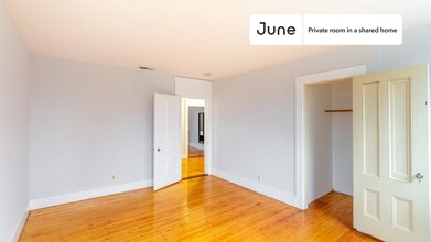 Private bedroom in 5 bed/2.5 bath Home in Boston, MA - Building Photo - Building Photo