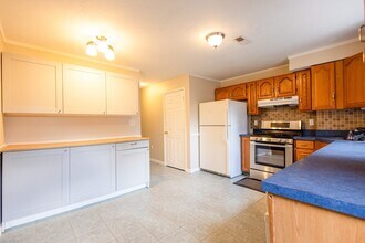 5337 Washington St in Boston, MA - Building Photo - Building Photo