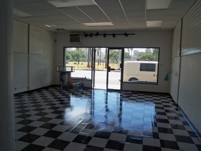 465 Kapahulu Ave in Honolulu, HI - Foto de edificio - Building Photo
