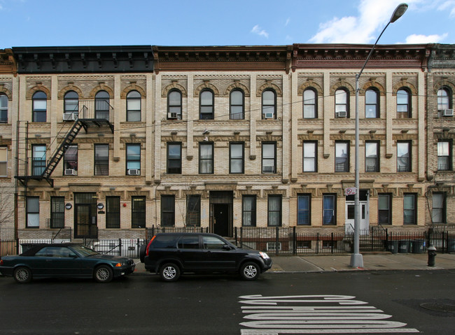 55 Irving Ave in Brooklyn, NY - Building Photo - Building Photo