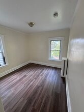 212 Park Ave, Unit 2 in East Orange, NJ - Foto de edificio - Building Photo