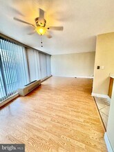 3900 W Ford Rd in Philadelphia, PA - Building Photo - Building Photo