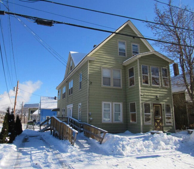 790 3rd Ave Rentals in Berlin, NH