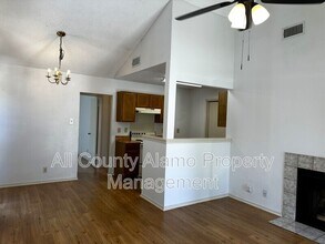 7527 Alverstone Way in San Antonio, TX - Building Photo - Building Photo