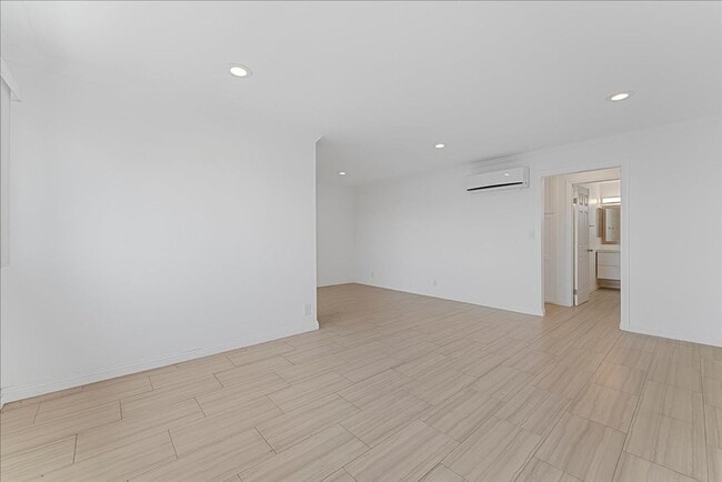 property at 376 N Ave 57